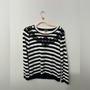 Vince Camuto Black & White Striped Long-Sleeve Sweater with Lace Yoke Medium